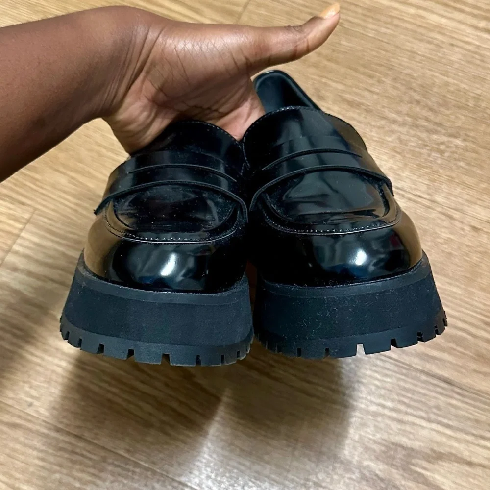 BP. Platform loafers